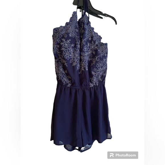 Society Girl NWT M Navy Romper - Picture 1 of 8